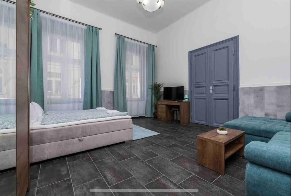 Lejlighed D3 Basilica Luxury Spacious Free Parking For 1 Car Budapest