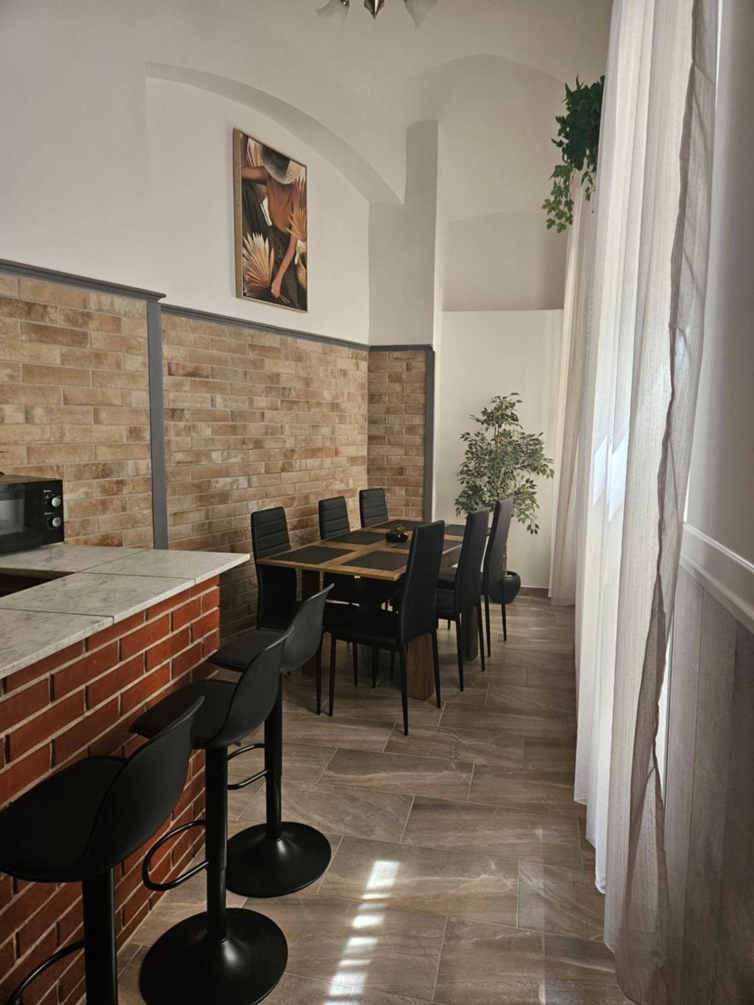 D3 Basilica Luxury Spacious Free Parking For 1 Car Budapeste